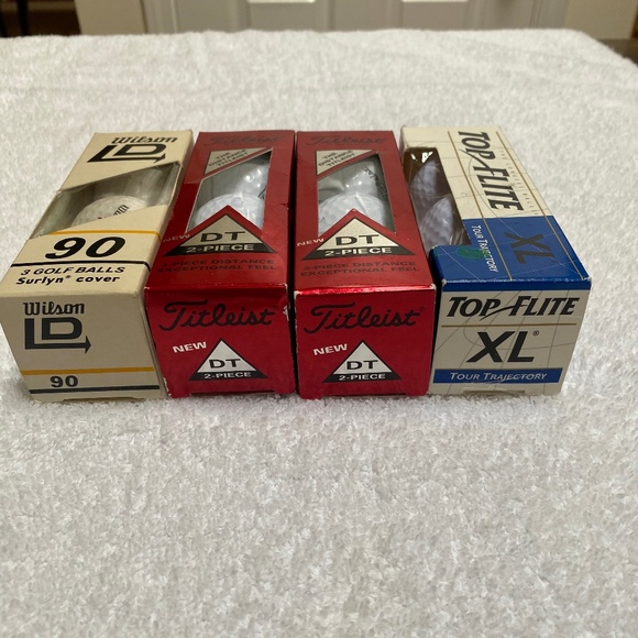 Golf Balls (12) Never Used - Picture 2 of 5